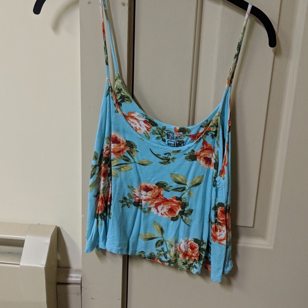 Crop top